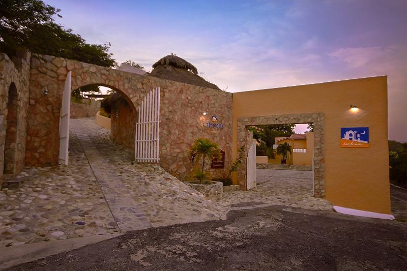 سانتا كروز هواتولكو Villas & Resort Luz De Luna المظهر الخارجي الصورة